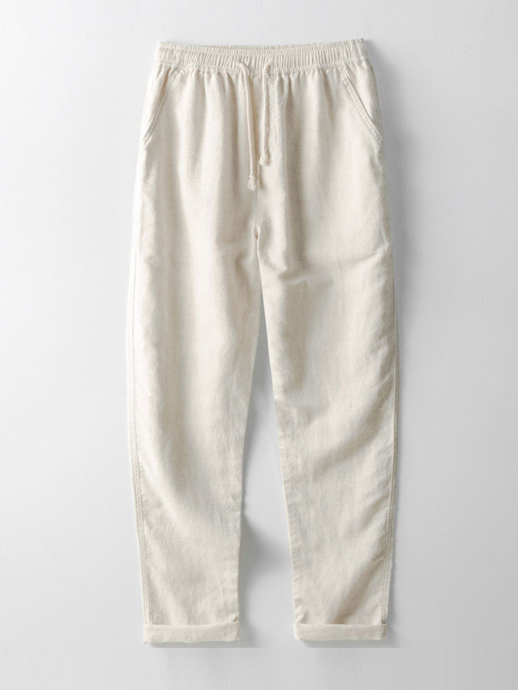 Ensemble aus offen gestricktem Hemd und Leinenhose mit geradem Schnitt