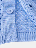 Ensemble aus offen gestricktem Hemd und Leinenhose mit geradem Schnitt