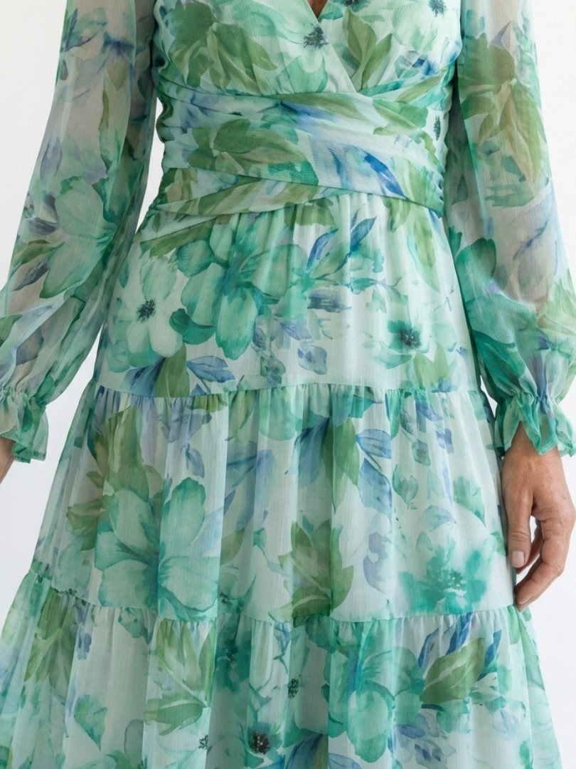 Althea | Elegante maxi-jurk met lange mouwen en bloemmotief