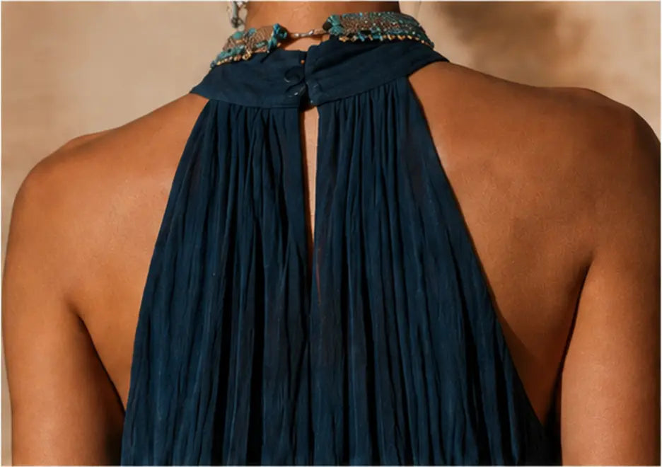 Paula | Langes Neckholder-Kleid mit V-Ausschnitt und Farbverlauf